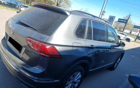 Volkswagen Tiguan II, 2022 год, 3 280 000 рублей, 2 фотография