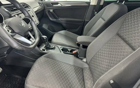 Volkswagen Tiguan II, 2018 год, 1 870 000 рублей, 9 фотография