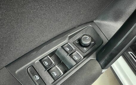Volkswagen Tiguan II, 2018 год, 1 870 000 рублей, 16 фотография