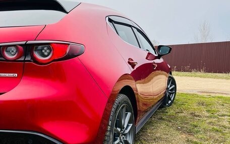 Mazda 3, 2019 год, 2 000 000 рублей, 11 фотография