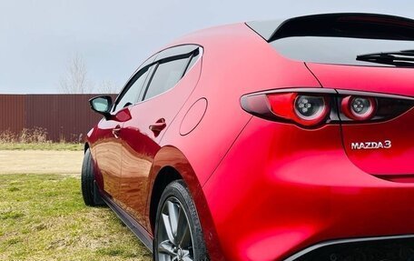 Mazda 3, 2019 год, 2 000 000 рублей, 10 фотография