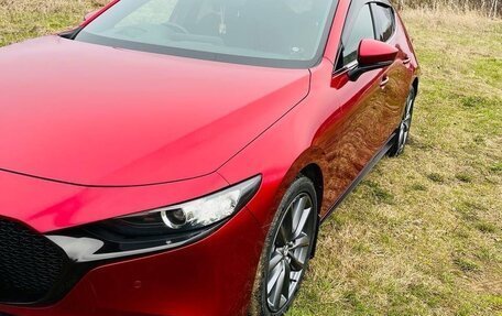 Mazda 3, 2019 год, 2 000 000 рублей, 13 фотография