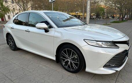 Toyota Camry, 2019 год, 2 930 000 рублей, 4 фотография