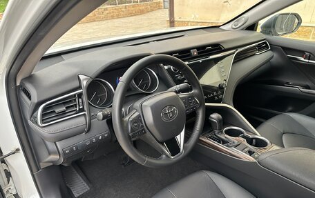 Toyota Camry, 2019 год, 2 930 000 рублей, 8 фотография