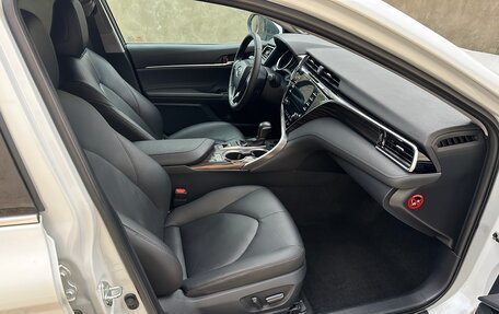 Toyota Camry, 2019 год, 2 930 000 рублей, 15 фотография