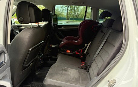Volkswagen Tiguan II, 2018 год, 3 550 000 рублей, 14 фотография