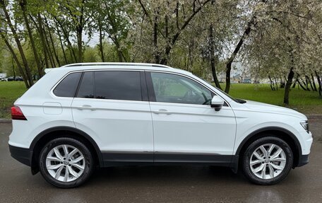 Volkswagen Tiguan II, 2018 год, 3 550 000 рублей, 4 фотография
