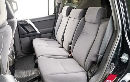 Toyota Land Cruiser Prado 150 рестайлинг 2, 2012 год, 2 699 000 рублей, 9 фотография