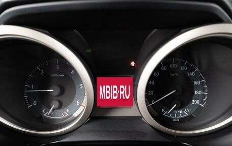 Toyota Land Cruiser Prado 150 рестайлинг 2, 2012 год, 2 699 000 рублей, 16 фотография