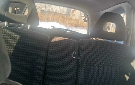Honda Stream I рестайлинг, 2002 год, 600 000 рублей, 21 фотография