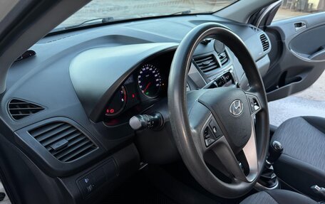 Hyundai Solaris II рестайлинг, 2015 год, 1 050 000 рублей, 7 фотография