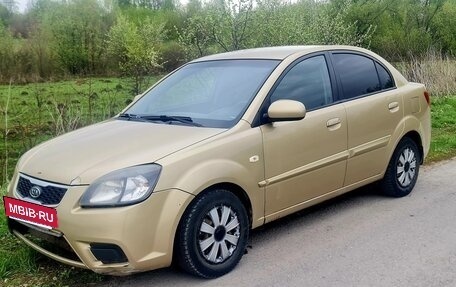 KIA Rio II, 2010 год, 255 000 рублей, 3 фотография