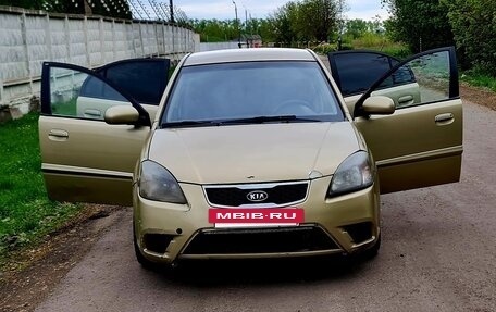 KIA Rio II, 2010 год, 255 000 рублей, 23 фотография