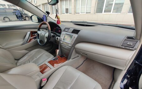 Toyota Camry, 2011 год, 1 320 000 рублей, 7 фотография