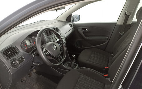 Volkswagen Polo VI (EU Market), 2015 год, 876 000 рублей, 16 фотография