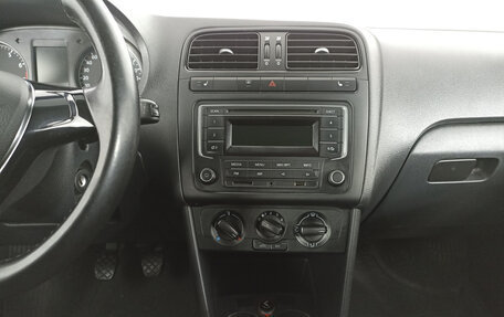 Volkswagen Polo VI (EU Market), 2015 год, 876 000 рублей, 15 фотография