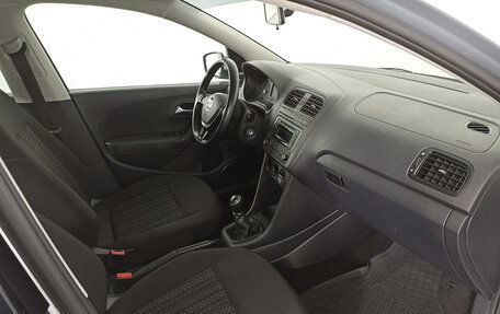 Volkswagen Polo VI (EU Market), 2015 год, 876 000 рублей, 11 фотография