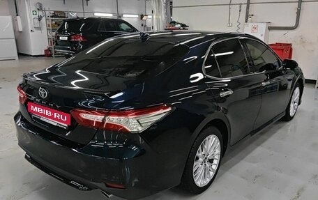 Toyota Camry, 2018 год, 2 697 000 рублей, 3 фотография