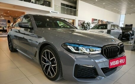 BMW 5 серия, 2021 год, 7 490 000 рублей, 4 фотография