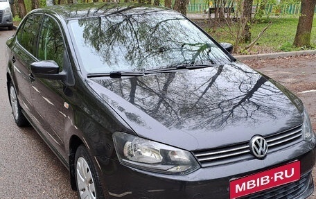 Volkswagen Polo VI (EU Market), 2013 год, 700 000 рублей, 1 фотография