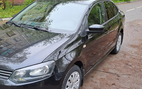 Volkswagen Polo VI (EU Market), 2013 год, 700 000 рублей, 2 фотография