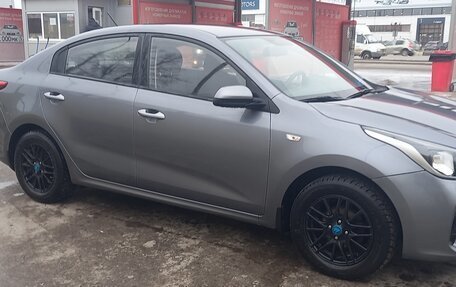 KIA Rio IV, 2018 год, 1 290 000 рублей, 4 фотография