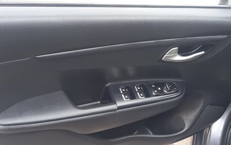 KIA Rio IV, 2018 год, 1 290 000 рублей, 6 фотография