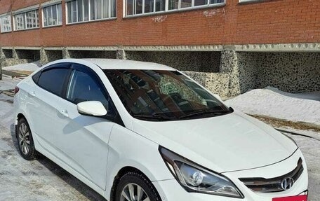 Hyundai Solaris II рестайлинг, 2015 год, 1 200 000 рублей, 5 фотография