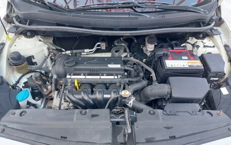 Hyundai Solaris II рестайлинг, 2015 год, 1 200 000 рублей, 11 фотография