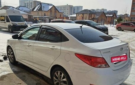 Hyundai Solaris II рестайлинг, 2015 год, 1 200 000 рублей, 8 фотография