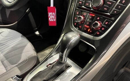 Opel Astra J, 2013 год, 685 000 рублей, 15 фотография