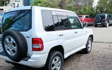 Mitsubishi Pajero iO, 2001 год, 955 000 рублей, 2 фотография
