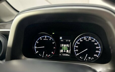 Toyota RAV4, 2017 год, 2 349 000 рублей, 23 фотография
