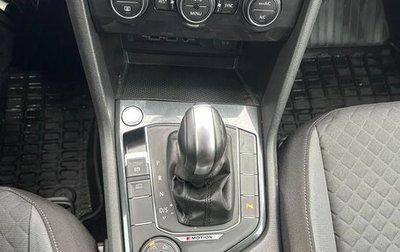 Volkswagen Tiguan II, 2020 год, 2 100 000 рублей, 1 фотография