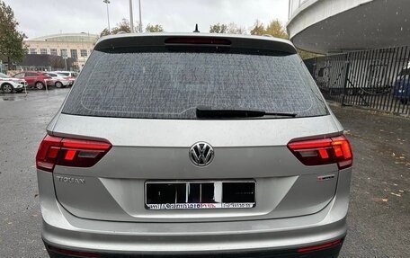 Volkswagen Tiguan II, 2020 год, 2 100 000 рублей, 13 фотография