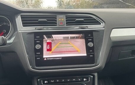 Volkswagen Tiguan II, 2020 год, 2 100 000 рублей, 4 фотография