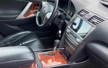 Toyota Camry, 2007 год, 1 100 000 рублей, 8 фотография