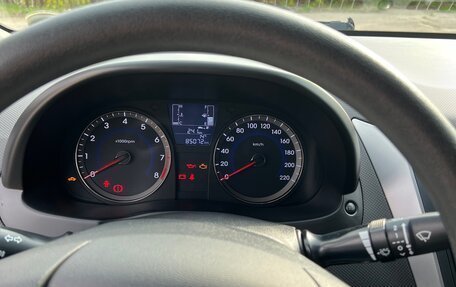 Hyundai Solaris II рестайлинг, 2015 год, 1 400 000 рублей, 9 фотография