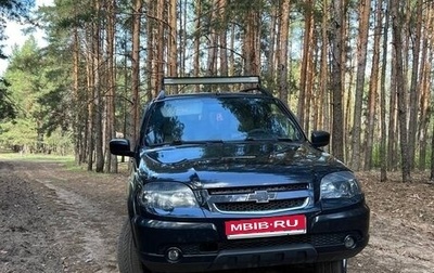 Chevrolet Niva I рестайлинг, 2018 год, 915 000 рублей, 1 фотография