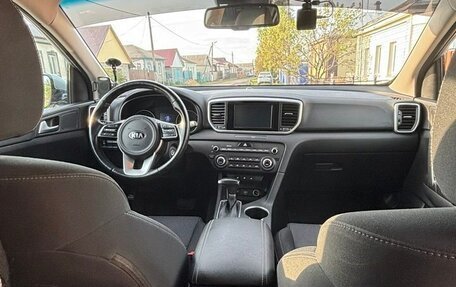 KIA Sportage IV рестайлинг, 2018 год, 2 200 000 рублей, 11 фотография