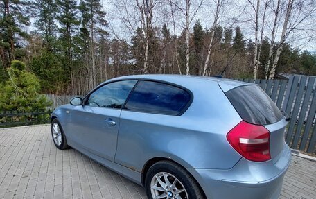 BMW 1 серия, 2009 год, 550 000 рублей, 3 фотография