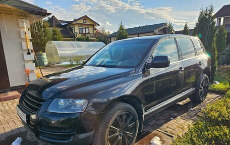 Volkswagen Touareg III, 2005 год, 699 000 рублей, 3 фотография