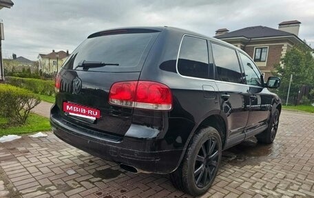 Volkswagen Touareg III, 2005 год, 699 000 рублей, 10 фотография