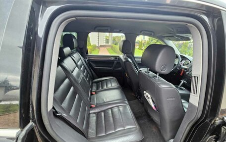 Volkswagen Touareg III, 2005 год, 699 000 рублей, 11 фотография
