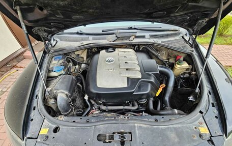 Volkswagen Touareg III, 2005 год, 699 000 рублей, 24 фотография