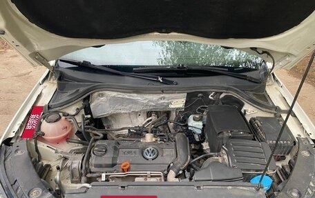 Volkswagen Tiguan I, 2011 год, 950 000 рублей, 9 фотография