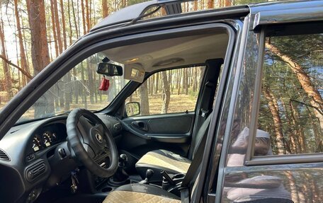 Chevrolet Niva I рестайлинг, 2018 год, 915 000 рублей, 5 фотография