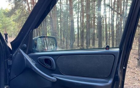 Chevrolet Niva I рестайлинг, 2018 год, 915 000 рублей, 7 фотография