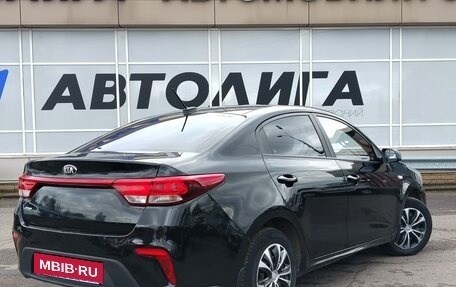 KIA Rio IV, 2018 год, 1 077 000 рублей, 2 фотография