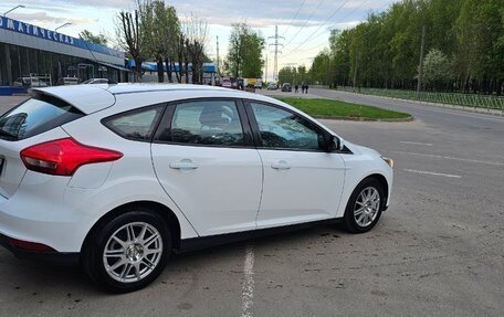 Ford Focus III, 2015 год, 1 100 000 рублей, 2 фотография